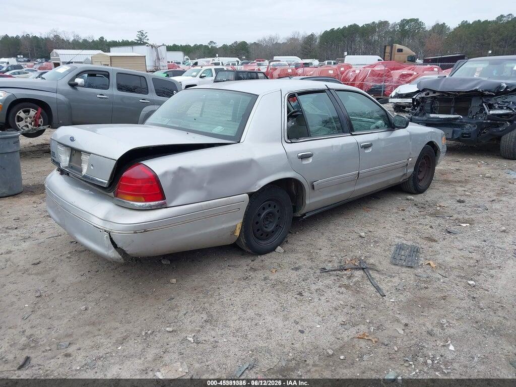 2FAFP73W31X121323 2001 FORD CROWN VICTORIA photo no. 4