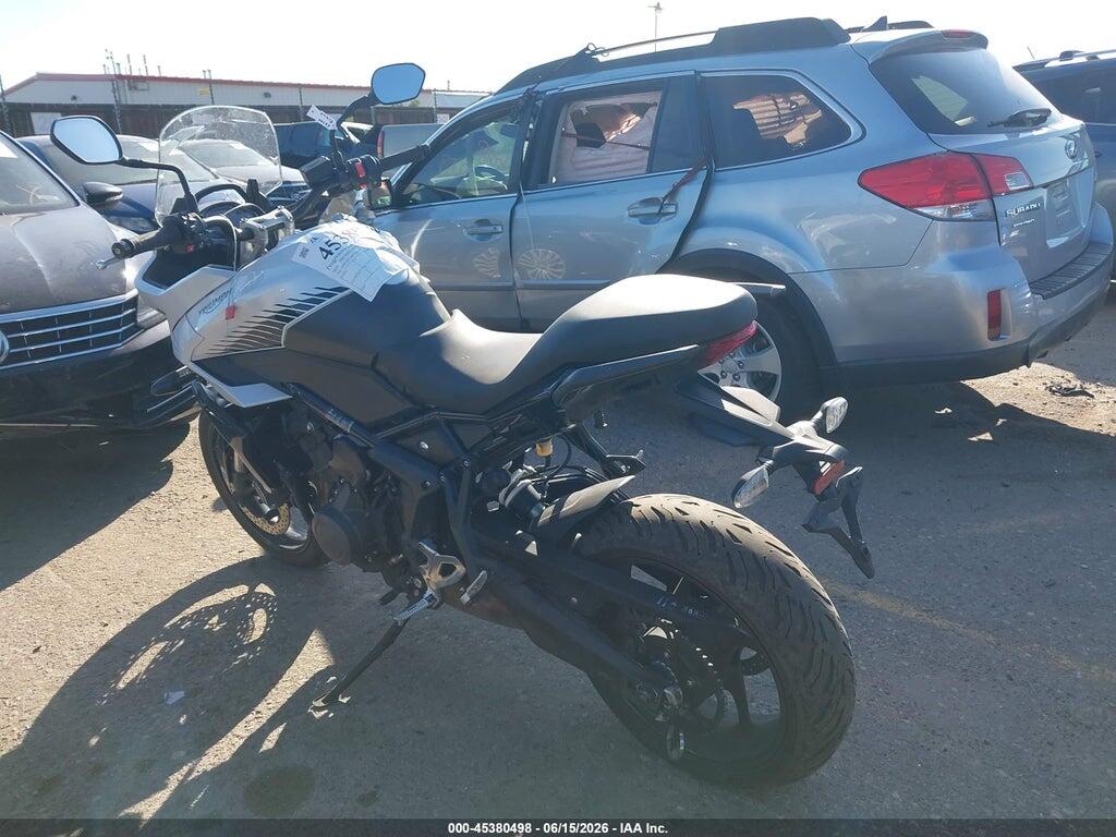 SMTL20UL6RTBM9749 2024 TRIUMPH MOTORCYCLE TIGER photo no. 3
