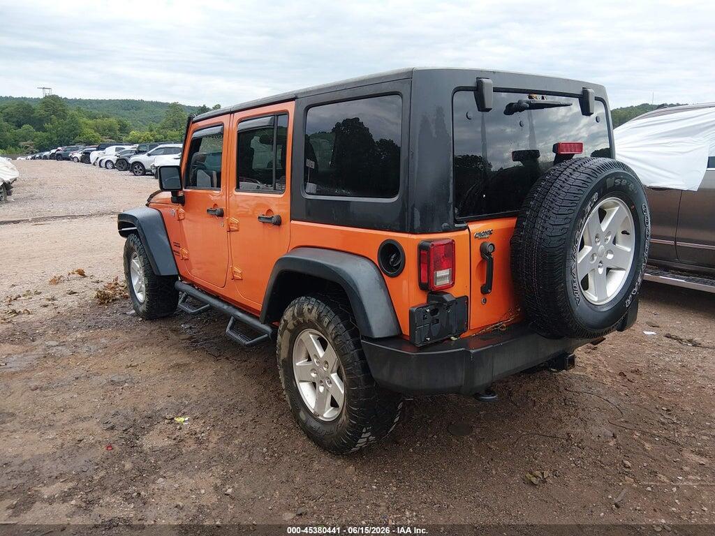 1C4BJWDG0FL588652 2015 JEEP WRANGLER UNLIMITED photo no. 3