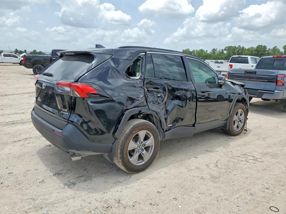 2024 TOYOTA RAV4 HYBRID XLE — Фото 3 из 13