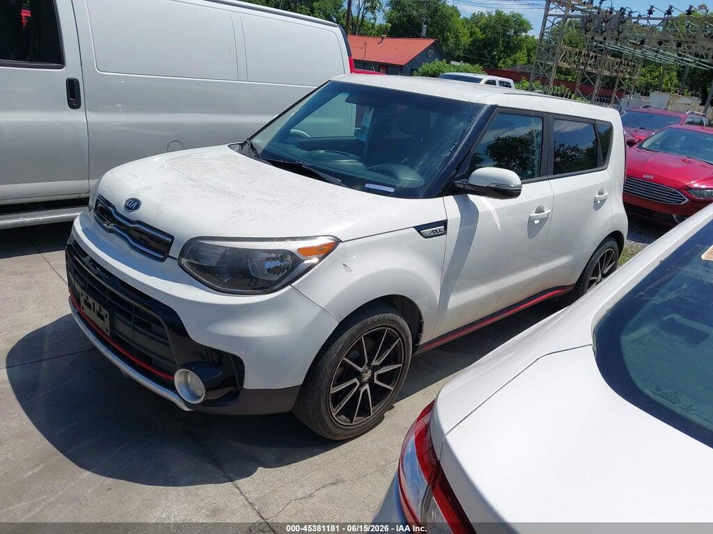 KNDJX3AA0J7592145 2018 KIA SOUL photo no. 2