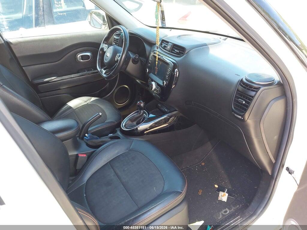 KNDJX3AA0J7592145 2018 KIA SOUL photo no. 5