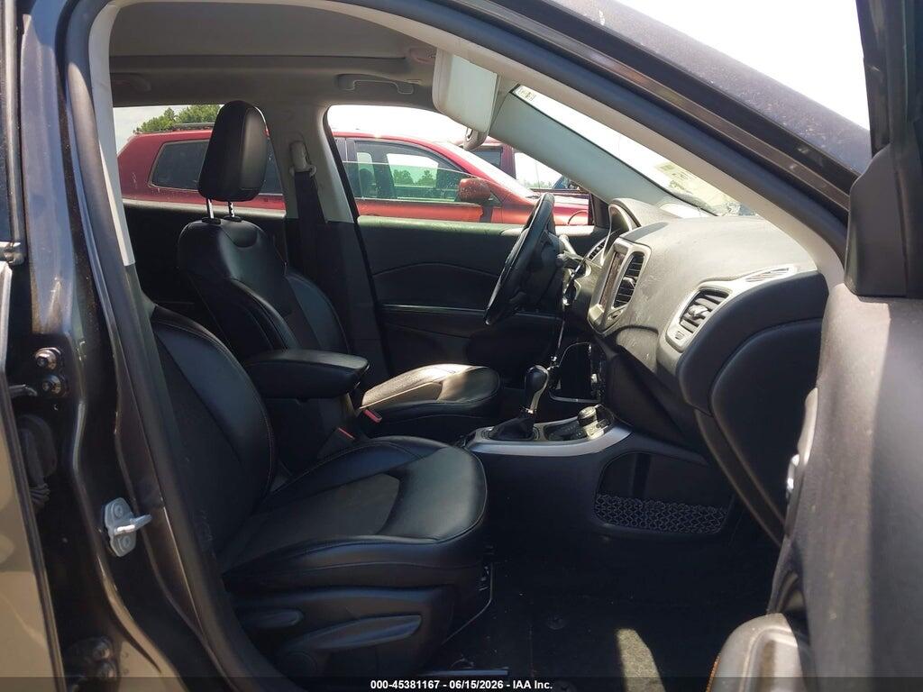 3C4NJDBB0HT665178 2017 JEEP NEW COMPASS photo no. 5