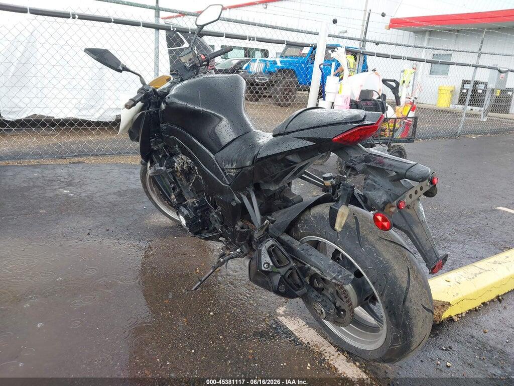 JKAZRCD17BA019864 2011 KAWASAKI ZR1000 photo no. 3