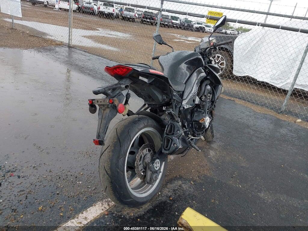 JKAZRCD17BA019864 2011 KAWASAKI ZR1000 photo no. 4