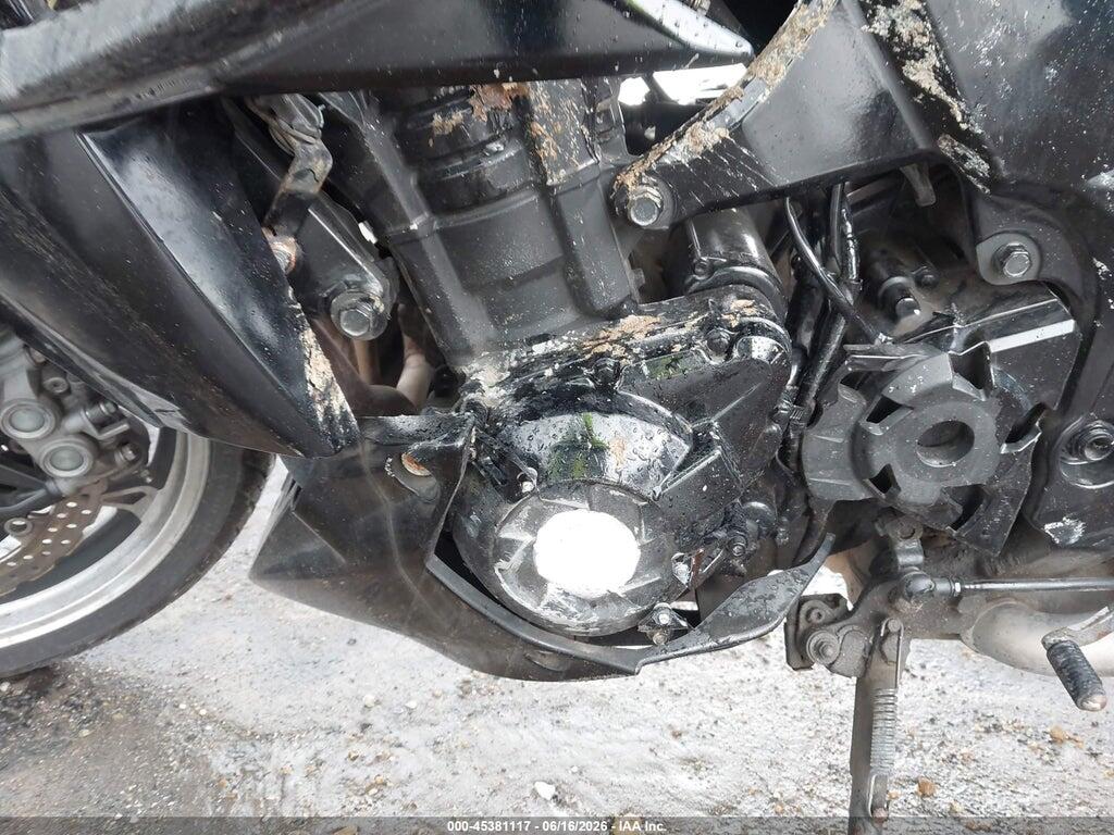 JKAZRCD17BA019864 2011 KAWASAKI ZR1000 photo no. 9