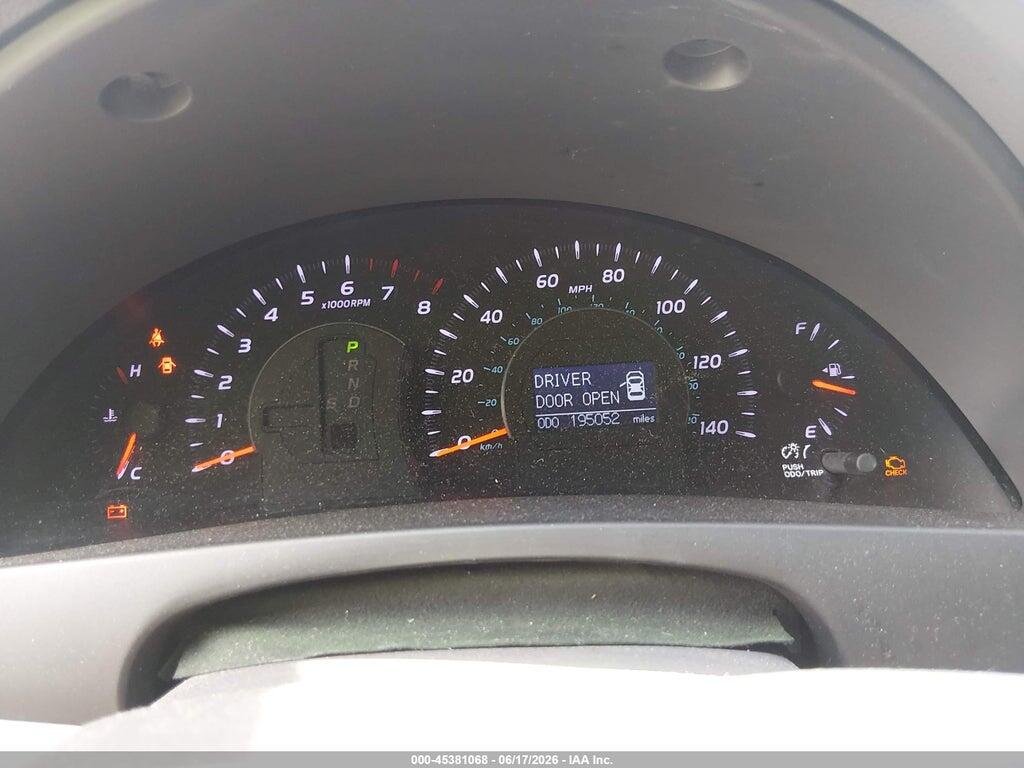 4T4BF3EK1BR117280 2011 TOYOTA CAMRY photo no. 7