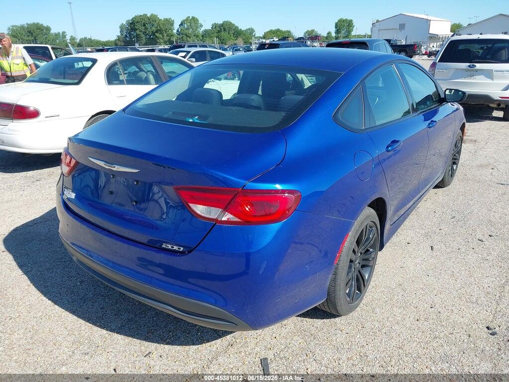 1C3CCCFB7HN509634 2017 CHRYSLER 200 photo no. 4
