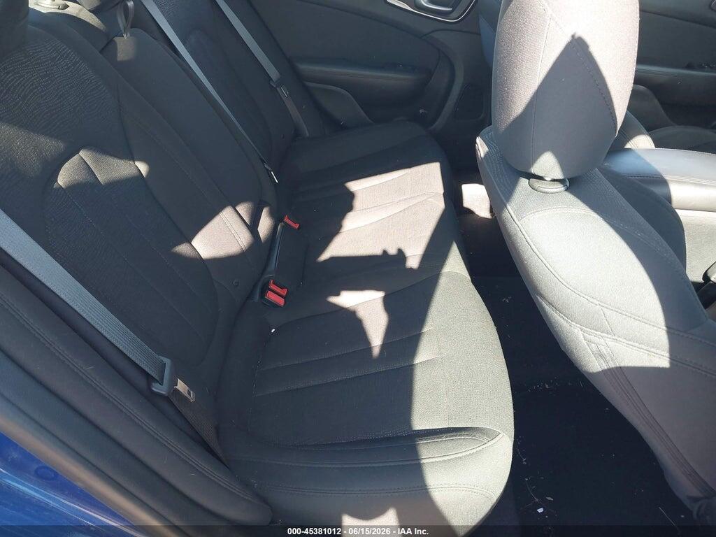 1C3CCCFB7HN509634 2017 CHRYSLER 200 photo no. 8