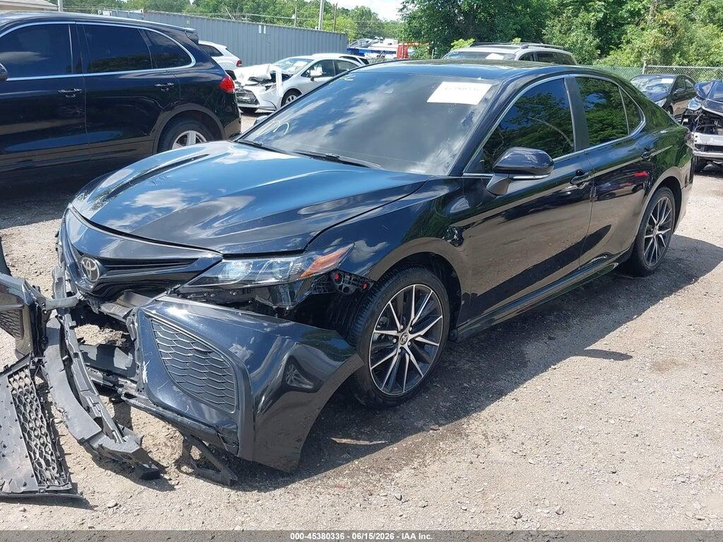 4T1G11BK7MU033569 2021 TOYOTA CAMRY photo no. 2