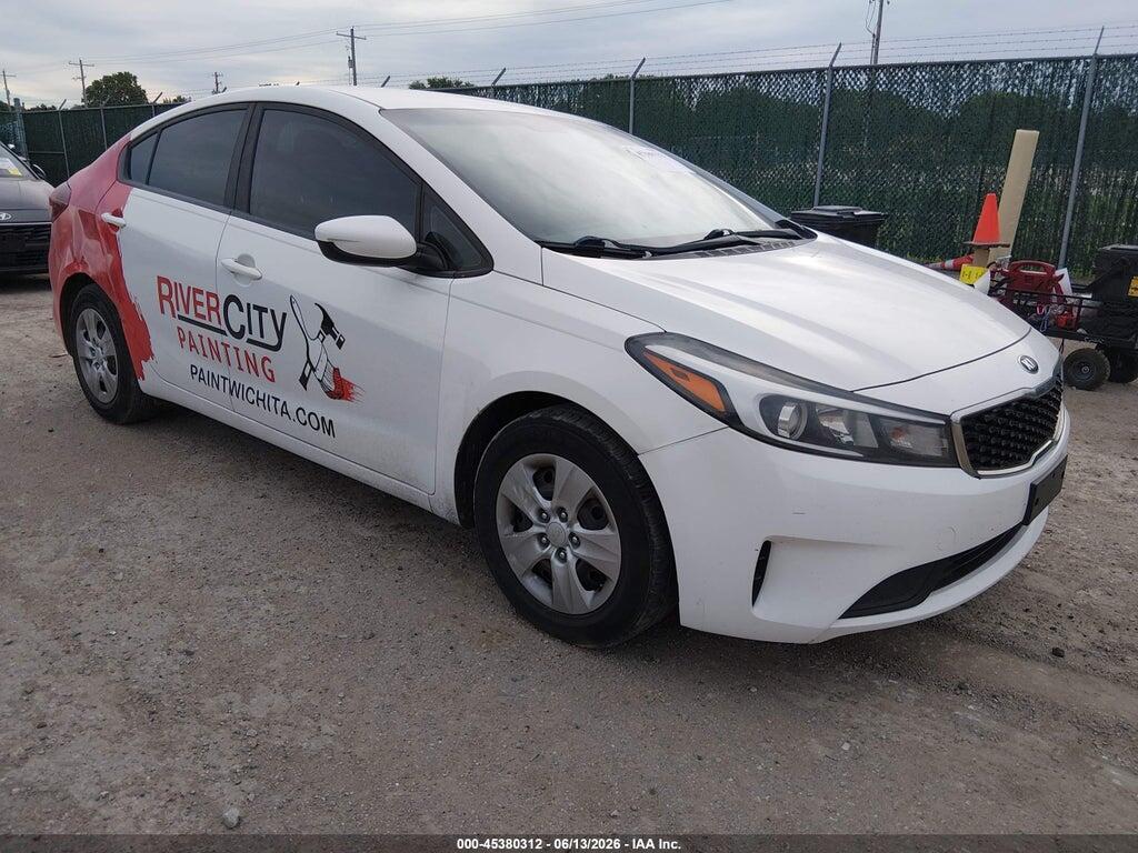 3KPFK4A71JE240724 2018 KIA FORTE photo no. 1