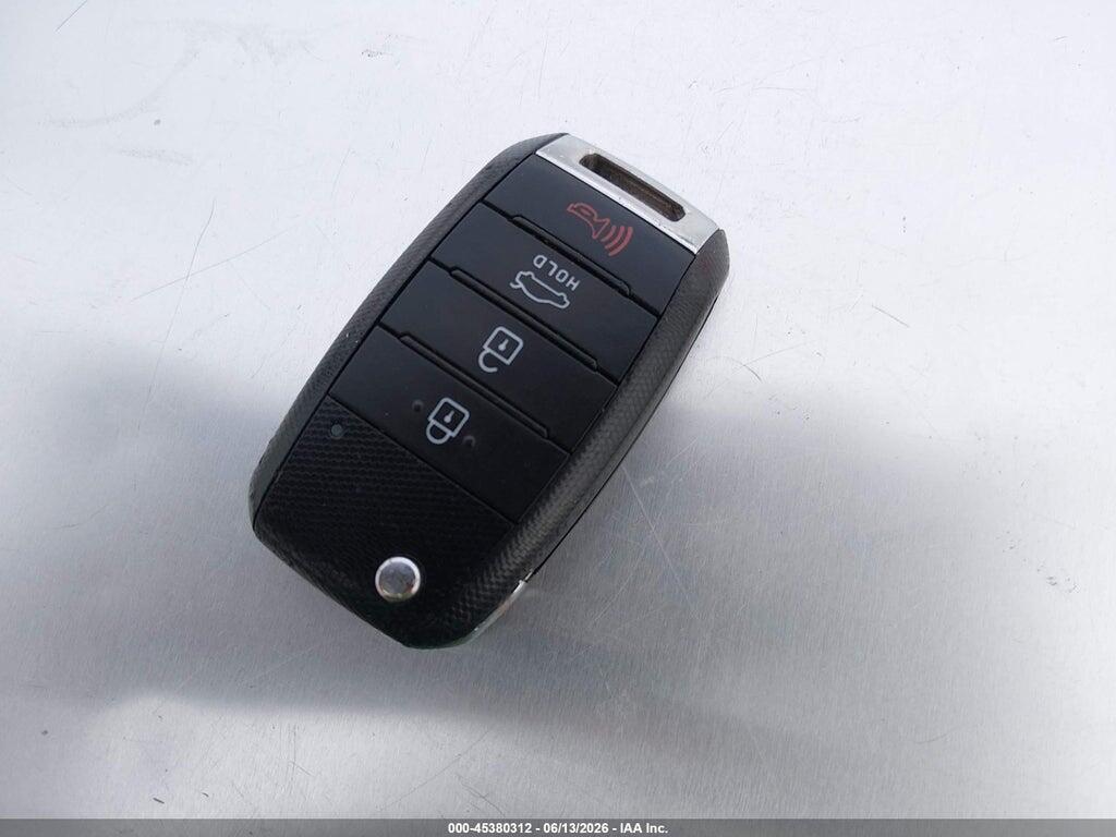 3KPFK4A71JE240724 2018 KIA FORTE photo no. 11