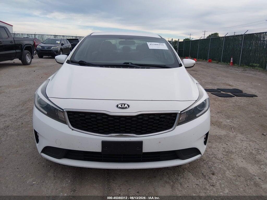 3KPFK4A71JE240724 2018 KIA FORTE photo no. 12