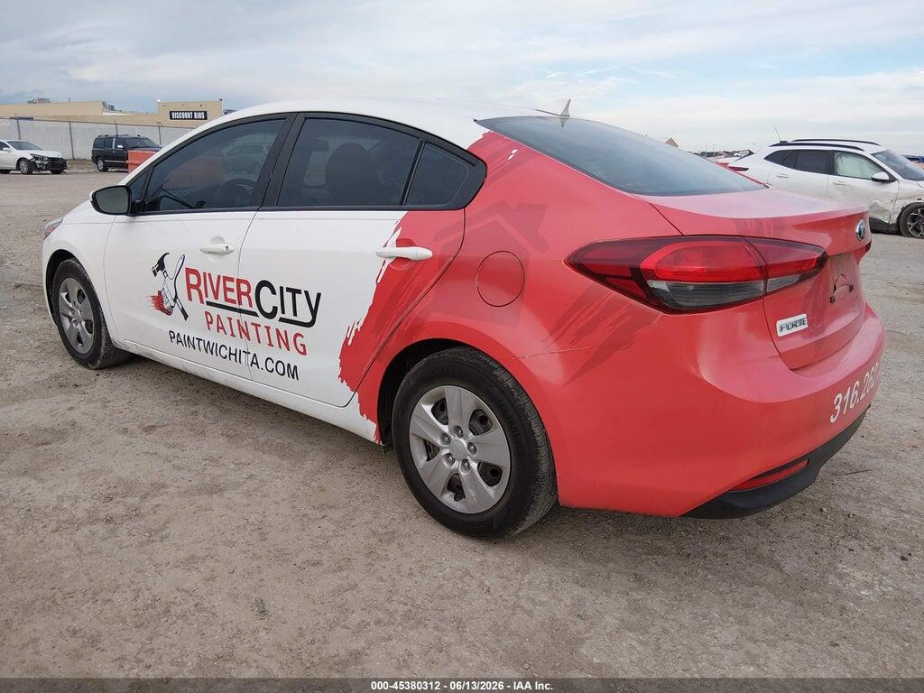 3KPFK4A71JE240724 2018 KIA FORTE photo no. 3