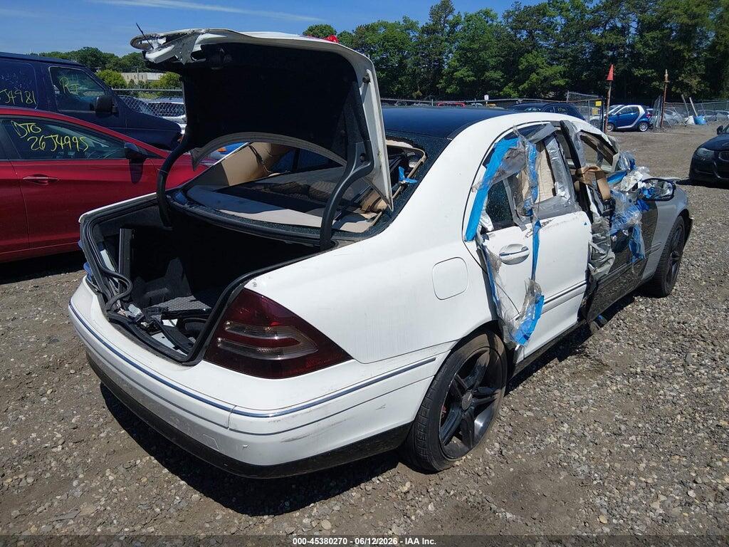WDBRF61J74E016994 2004 MERCEDES-BENZ C 240 photo no. 4