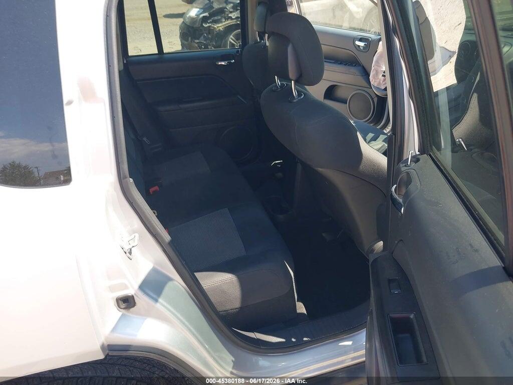1J4NF1FB5BD193464 2011 JEEP COMPASS photo no. 8