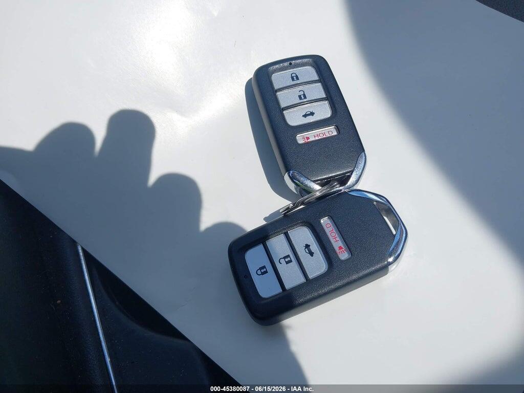 19XFB2F92FE031076 2015 HONDA CIVIC photo no. 11