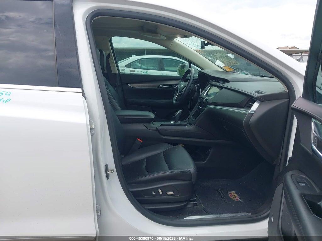 1GYKNCRS1HZ101940 2017 CADILLAC XT5 photo no. 5