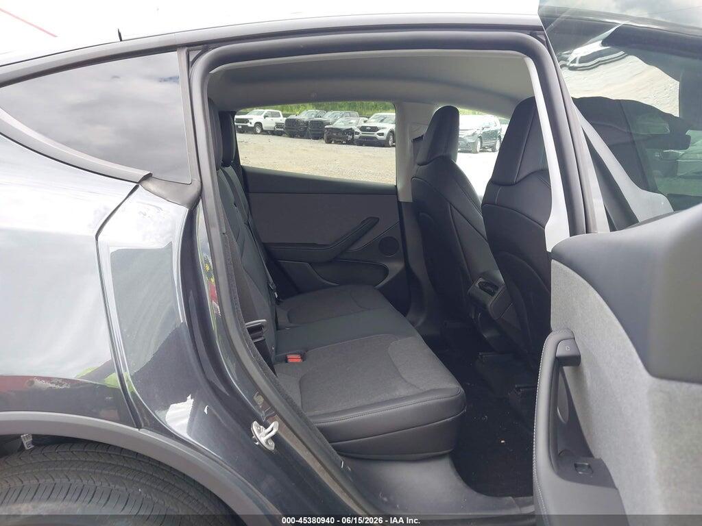 7SAYGDED7TA589958 2026 TESLA MODEL Y photo no. 8