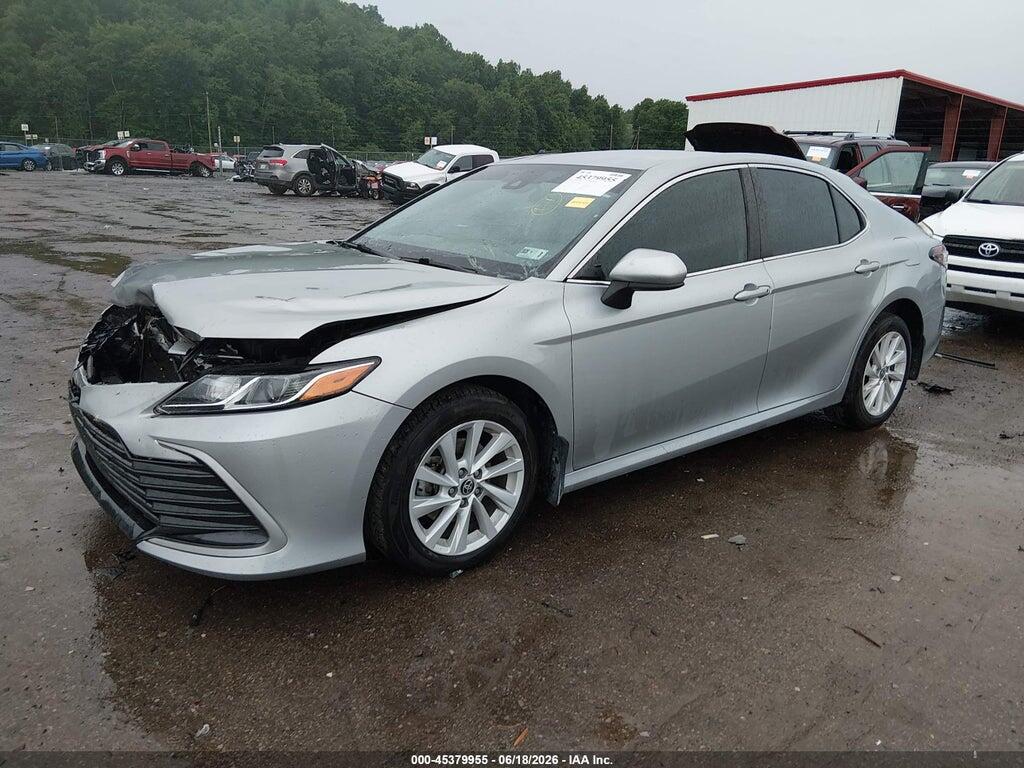 4T1C11BK9NU064497 2022 TOYOTA CAMRY photo no. 2