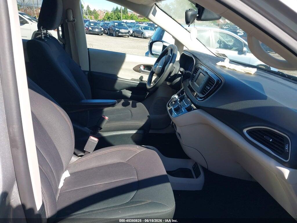 2C4RC1CG2HR628432 2017 CHRYSLER PACIFICA photo no. 5