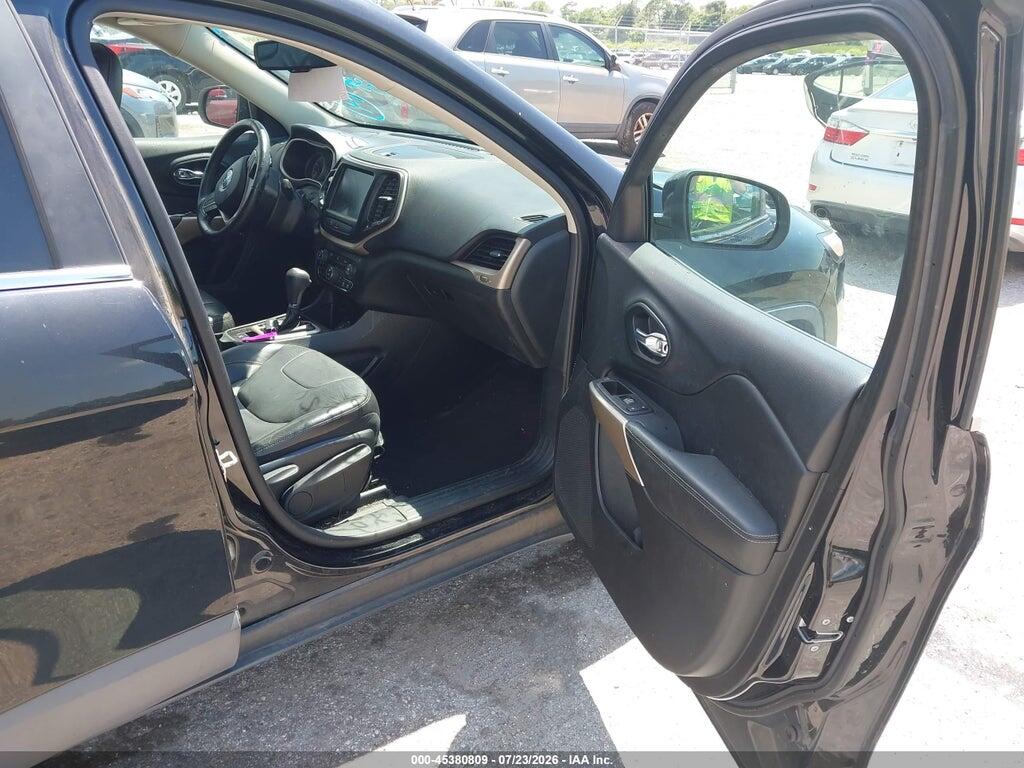 1C4PJLDB5JD565315 2018 JEEP CHEROKEE photo no. 5
