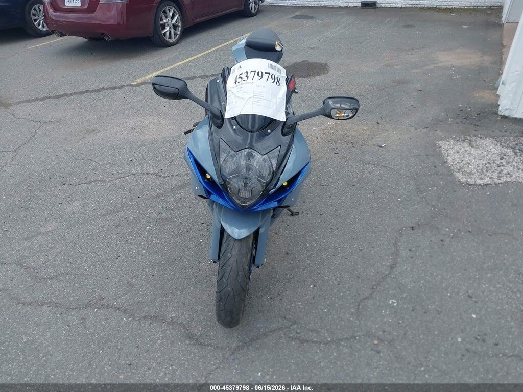 JS1GR7MA8C2102228 2012 SUZUKI GSX750 photo no. 5