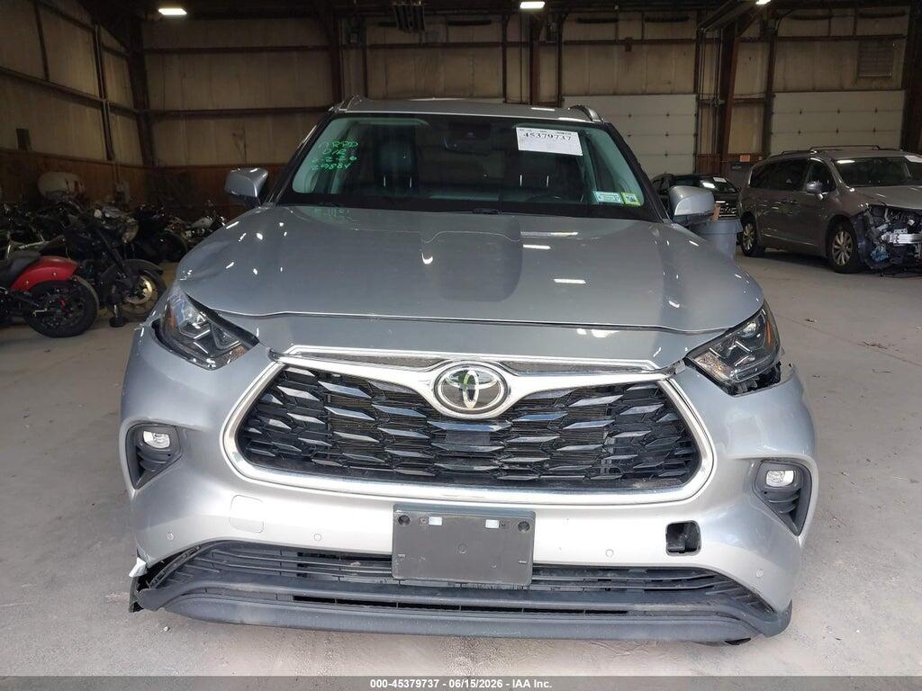 5TDDZRBH2MS551404 2021 TOYOTA HIGHLANDER photo no. 12