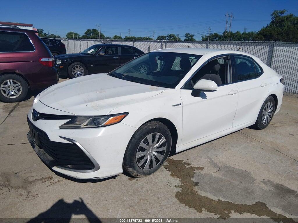 4T1C31AK8MU569358 2021 TOYOTA CAMRY photo no. 2