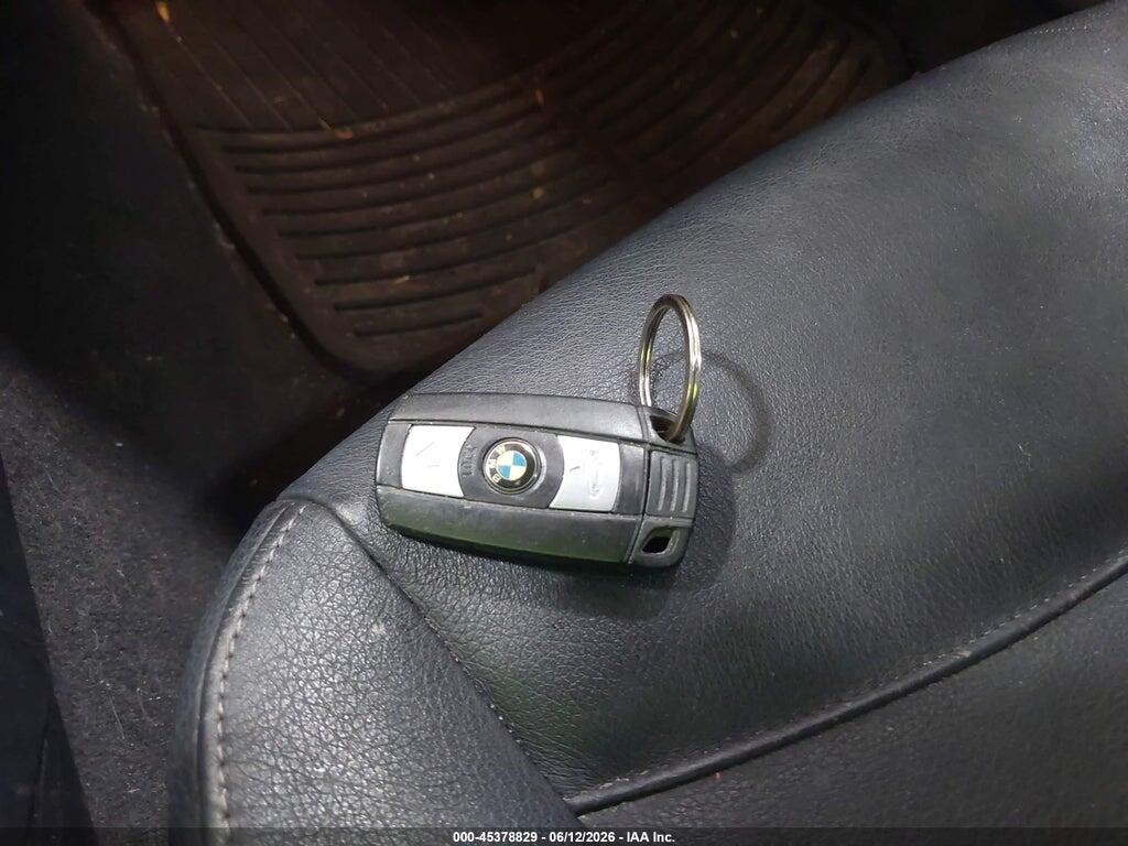 WBAPK7C53BA463883 2011 BMW 328I photo no. 11
