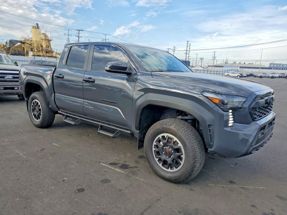 2024 TOYOTA TACOMA TRD OFF-ROAD — Фото 4 из 12