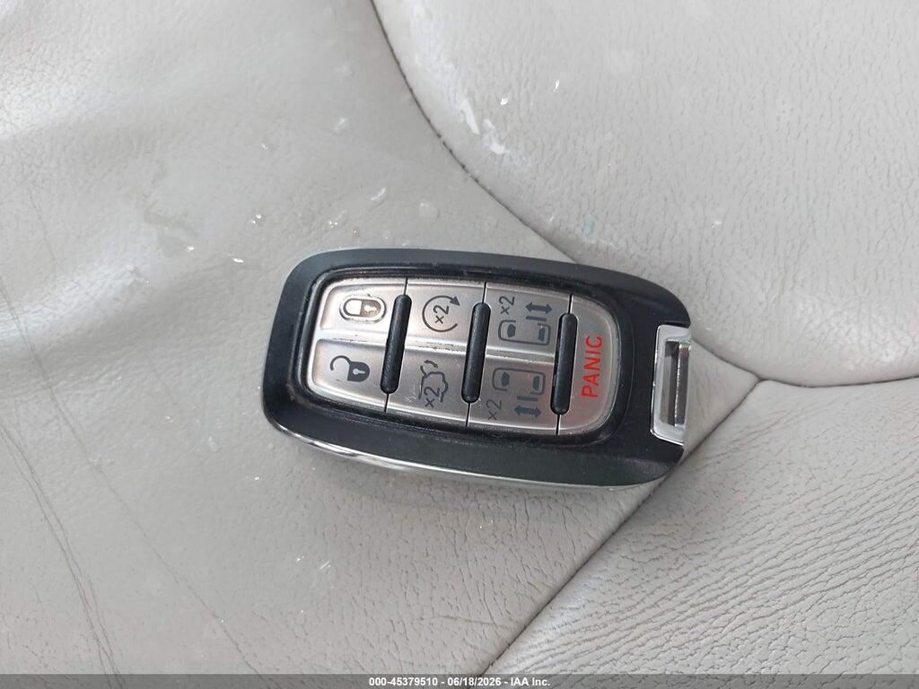 2C4RC1BG4HR733832 2017 CHRYSLER PACIFICA photo no. 11