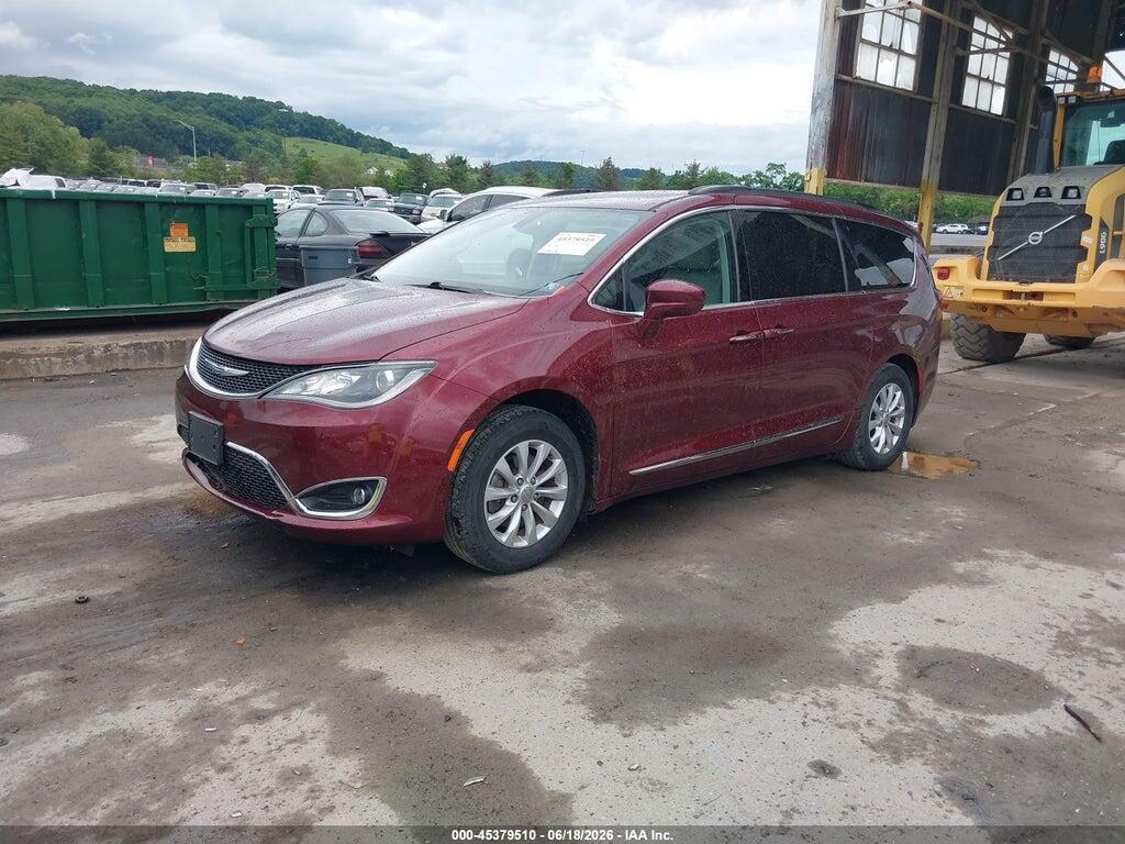 2C4RC1BG4HR733832 2017 CHRYSLER PACIFICA photo no. 2