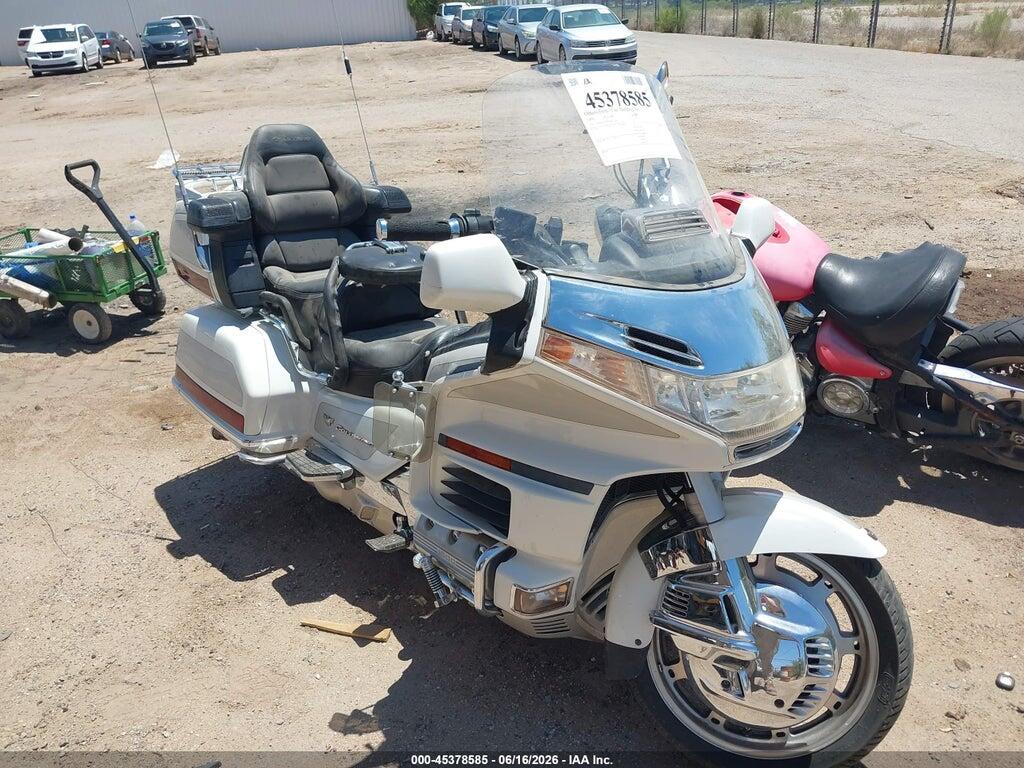 1HFSC2237WA002128 1998 HONDA GL1500 photo no. 1