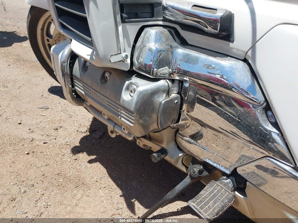 1HFSC2237WA002128 1998 HONDA GL1500 photo no. 8