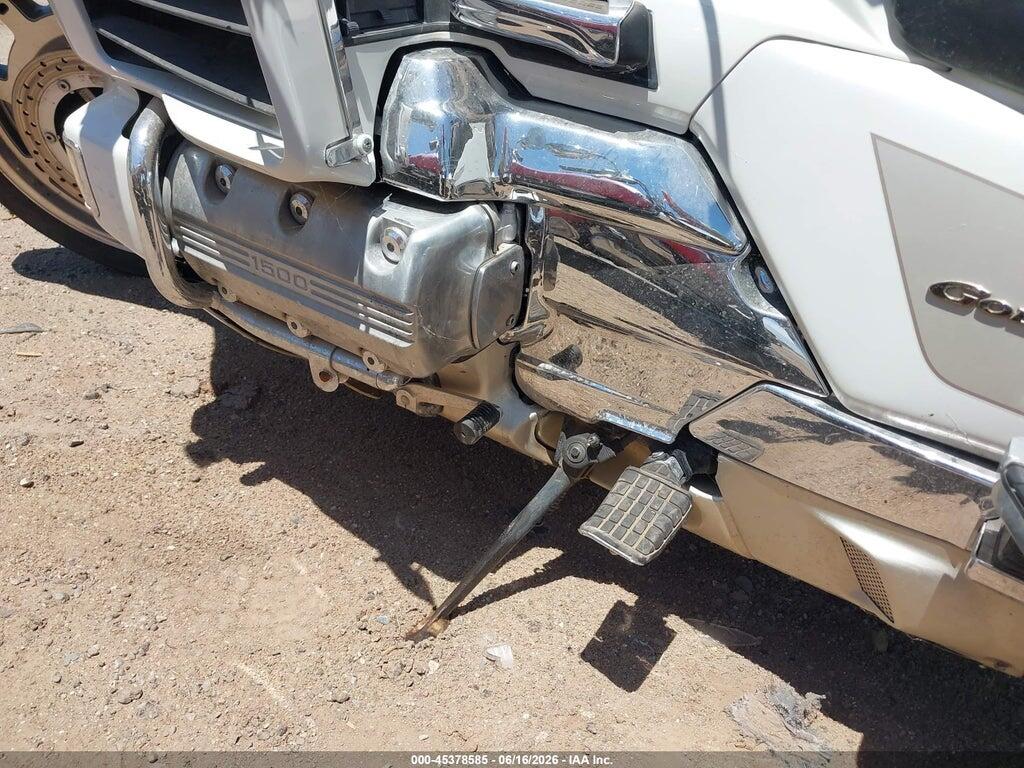 1HFSC2237WA002128 1998 HONDA GL1500 photo no. 9