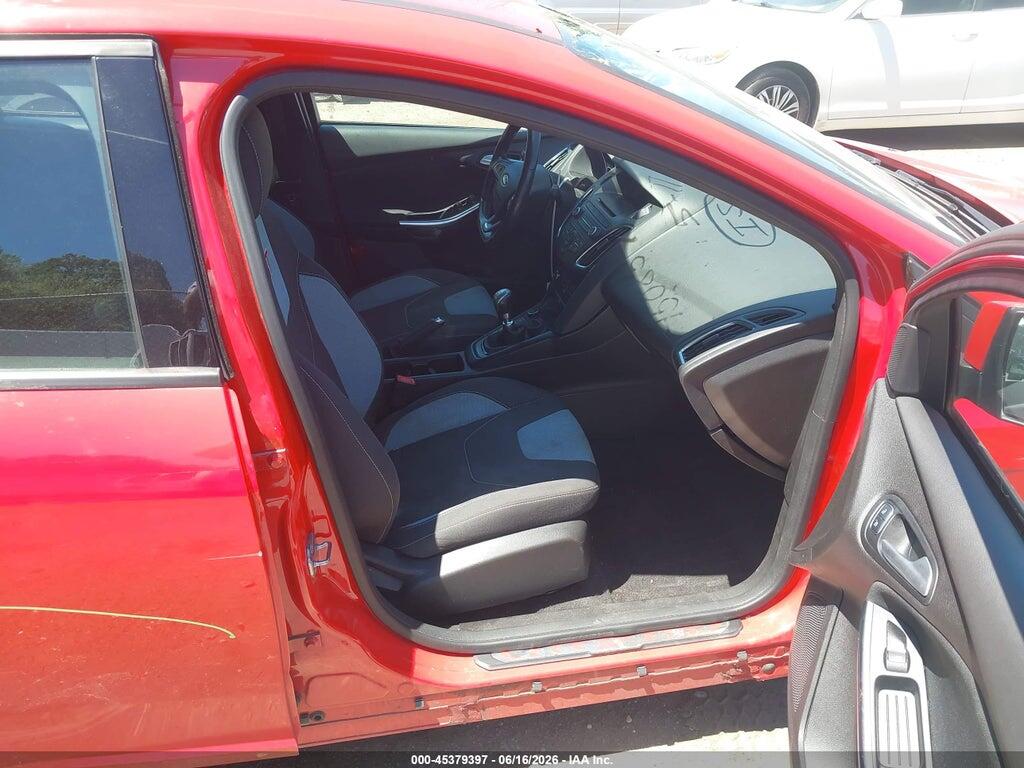 1FADP3L91HL266362 2017 FORD FOCUS ST photo no. 5