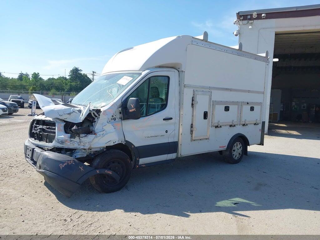 1FDBW5PMXJKB53600 2018 FORD TRANSIT-350 CUTAWAY photo no. 2
