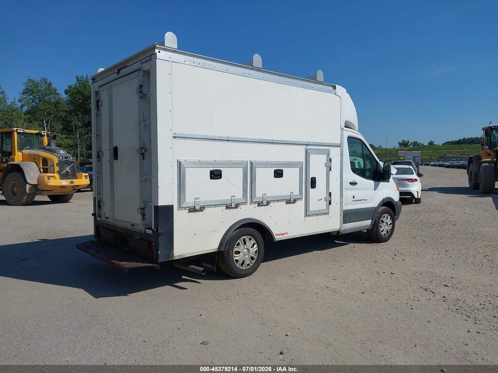 1FDBW5PMXJKB53600 2018 FORD TRANSIT-350 CUTAWAY photo no. 4