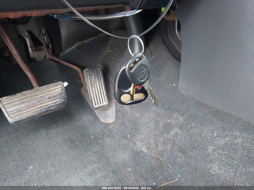 1GCHC29U31E271716 2001 CHEVROLET SILVERADO 2500HD photo no. 11