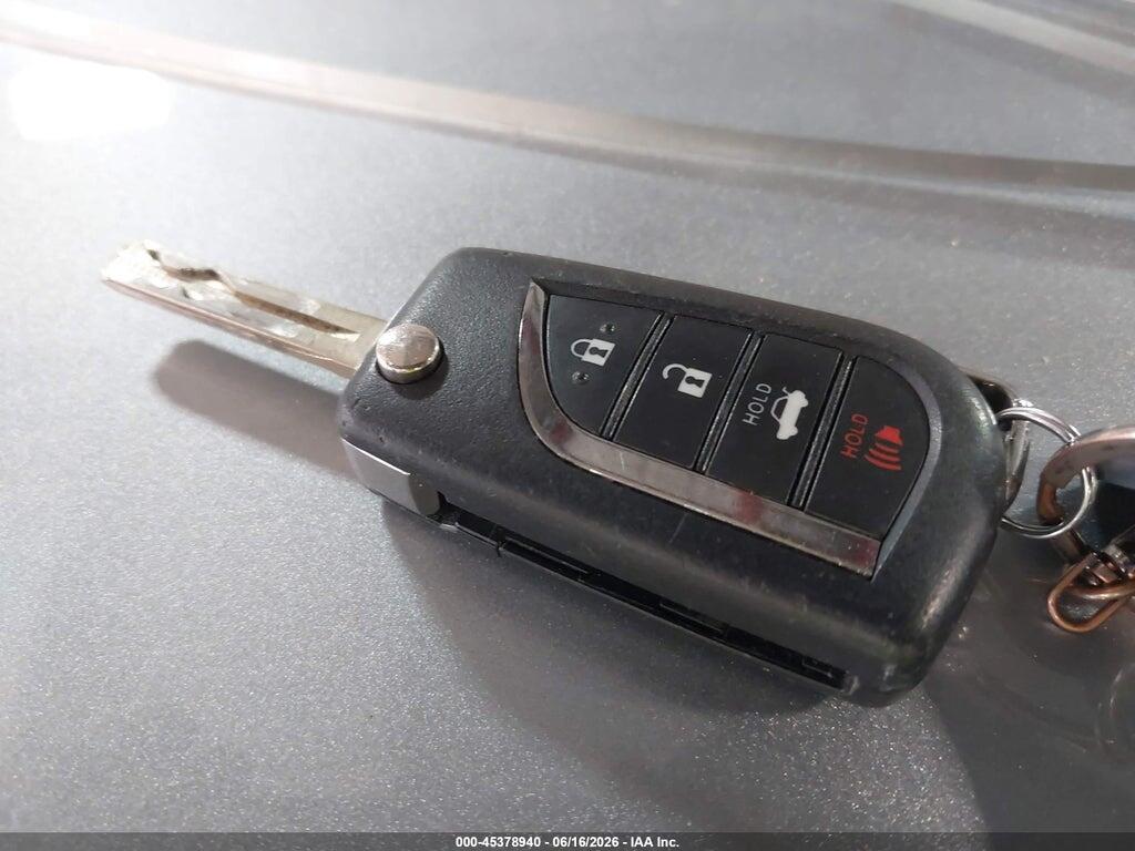 4T1C11AK8MU548130 2021 TOYOTA CAMRY photo no. 11