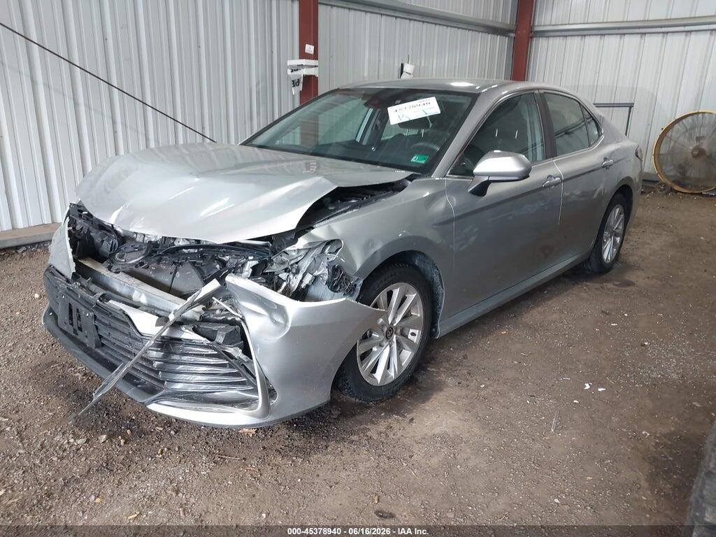 4T1C11AK8MU548130 2021 TOYOTA CAMRY photo no. 2