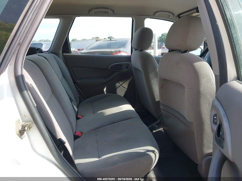 1FAFP36392W207145 2002 FORD FOCUS photo no. 8