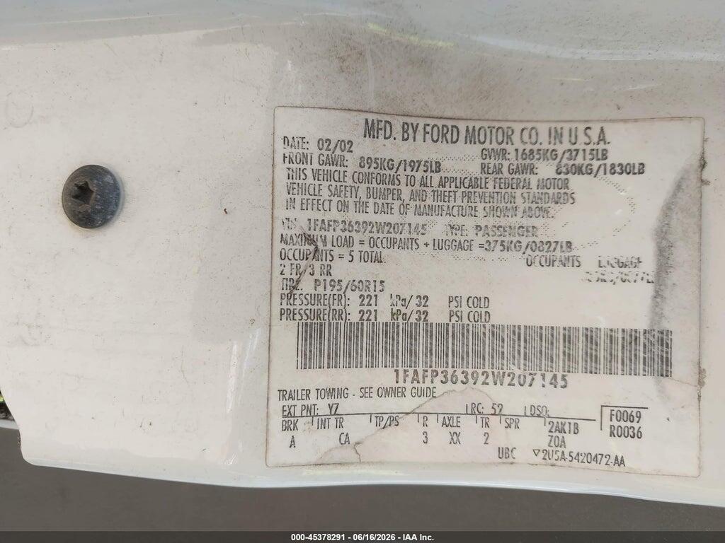 1FAFP36392W207145 2002 FORD FOCUS photo no. 9