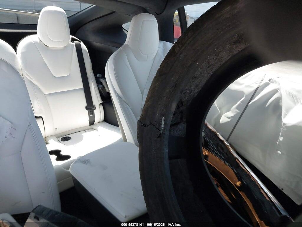 5YJXCBE2XJF091535 2018 TESLA MODEL X photo no. 8