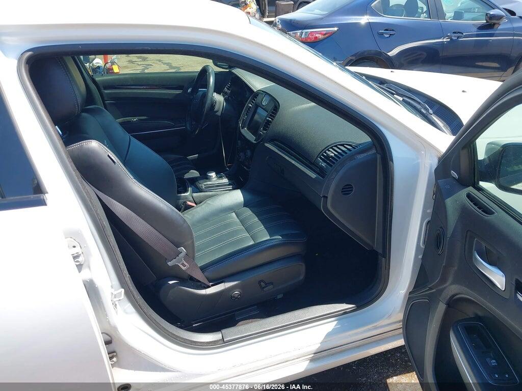 2C3CCABG6JH141077 2018 CHRYSLER 300 photo no. 5