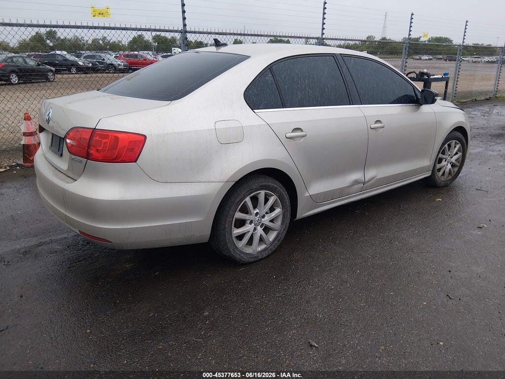 3VWDP7AJ2DM233570 2013 VOLKSWAGEN JETTA photo no. 4