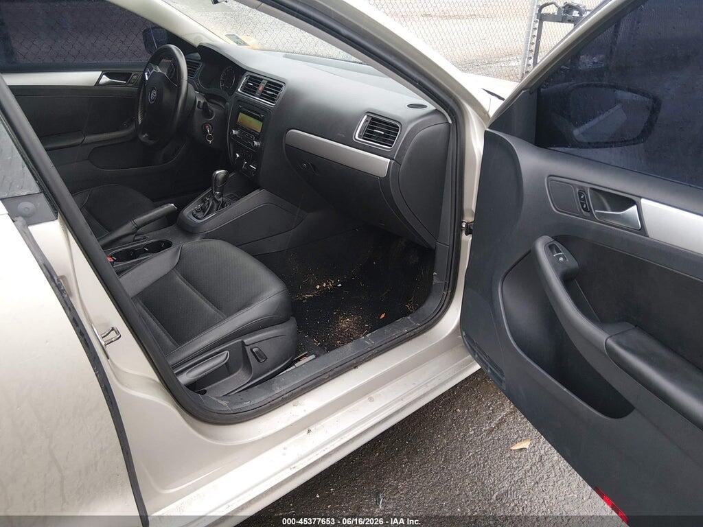 3VWDP7AJ2DM233570 2013 VOLKSWAGEN JETTA photo no. 5