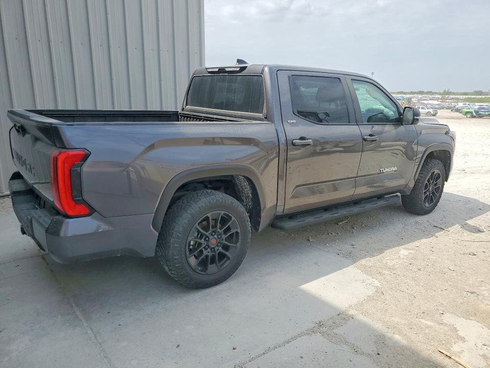 2024 TOYOTA TUNDRA SR5 — Фото 3 из 12