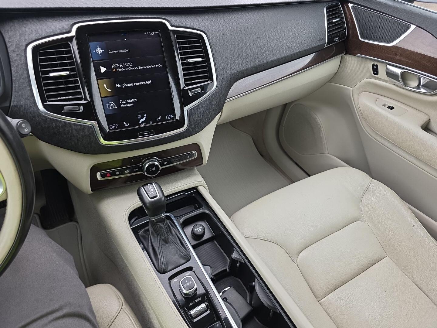 2016 VOLVO XC90 T6 MOMENTUM — Фото 11 из 16